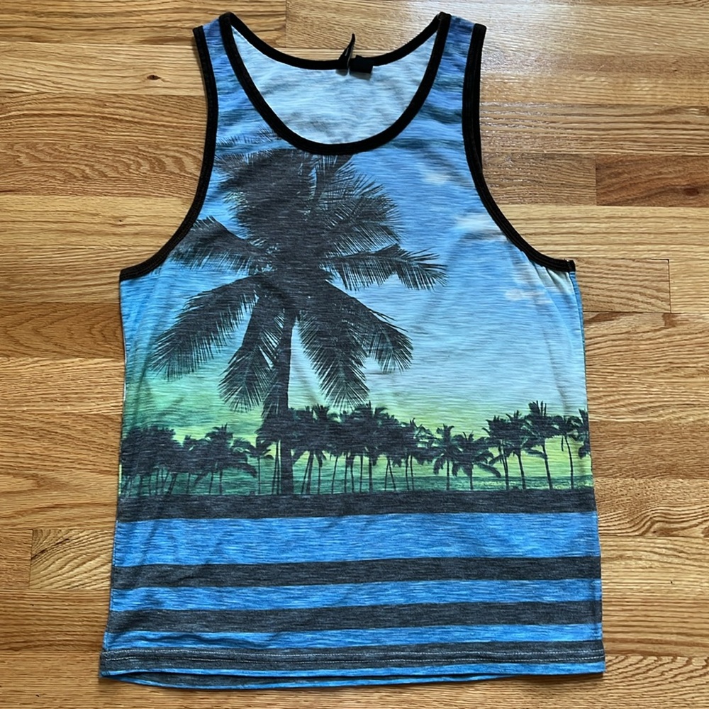 DISTORTION Tank Top